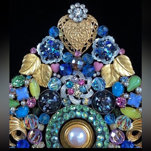 Framed Art Jewelry Christmas Tree - Picture 5 of 8